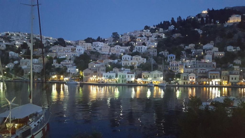 Symi Blue Port Apartment 外观 照片